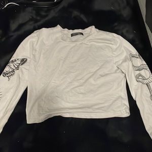 Long sleeve t-shirt with prints on sleeve